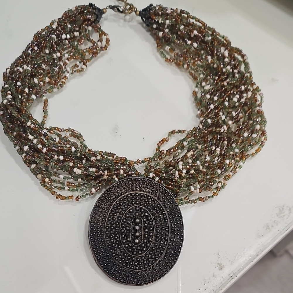 Elegant Multicolor Beaded Necklace